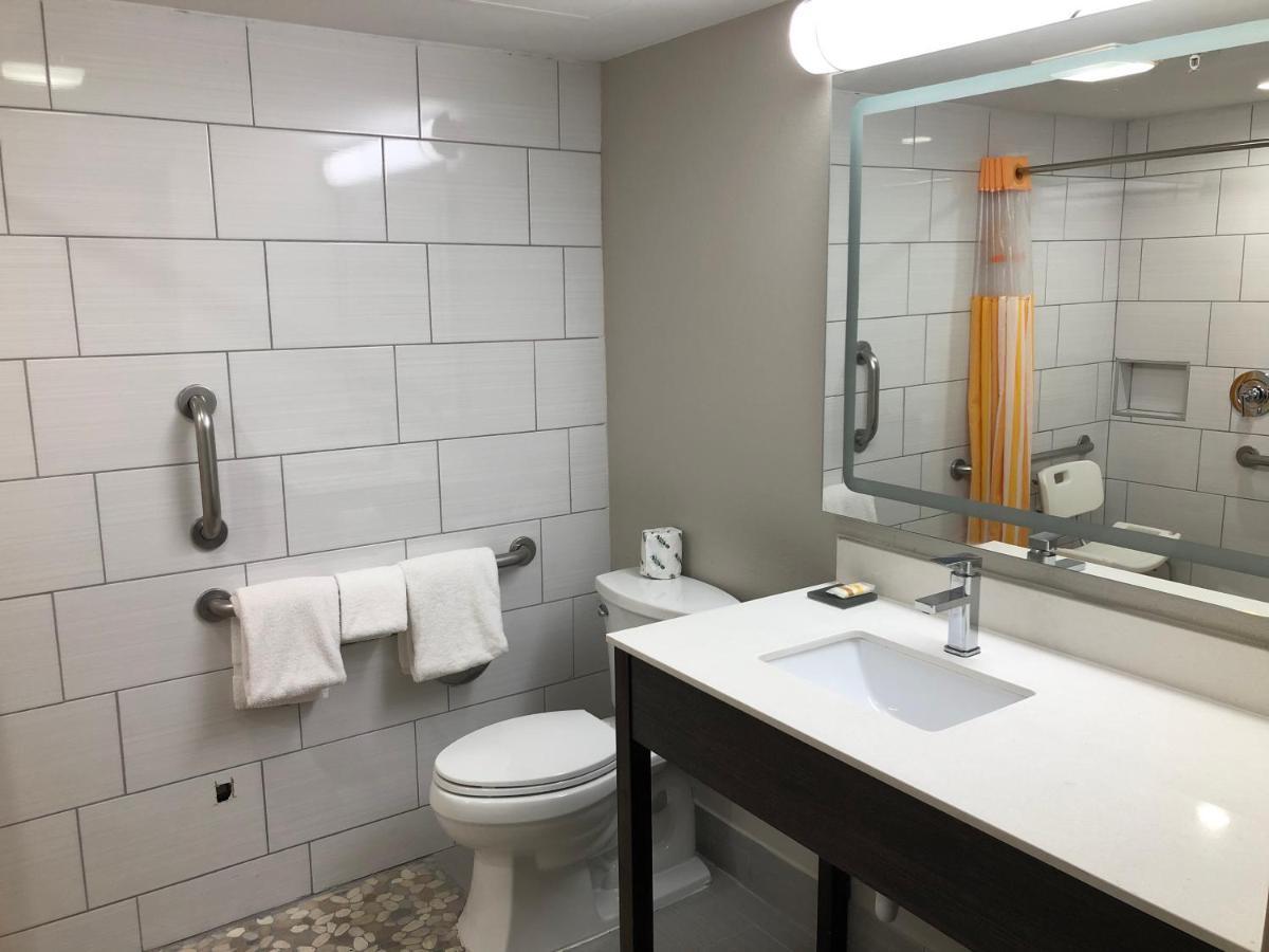 La Quinta By Wyndham Minneapolis Northwest Brooklyn Park Bagian luar foto